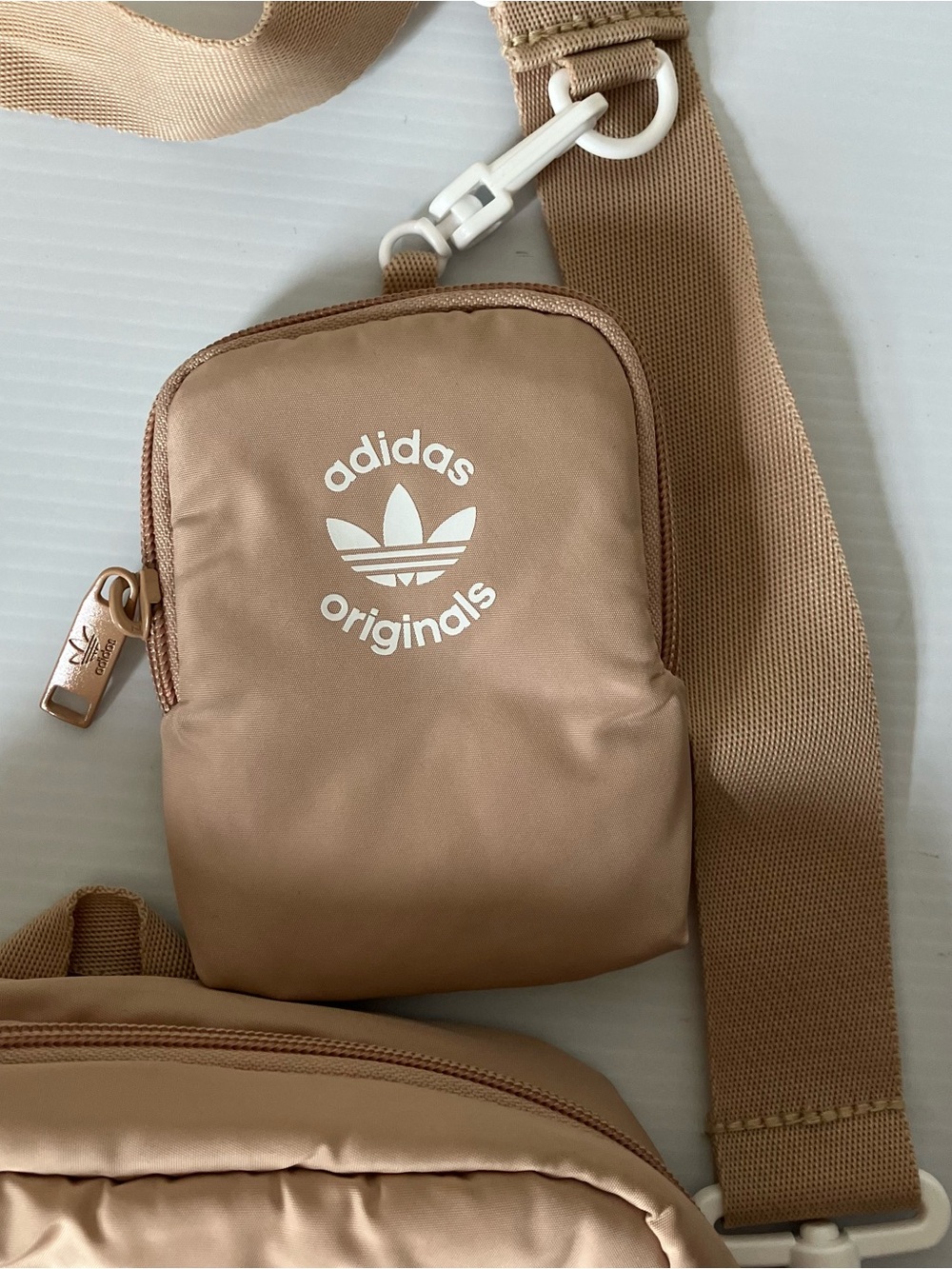 Adidas Originals Puffer Crossbody Bag Beige Neutral Nylon Mini Utility Bag - Picture 5 of 10